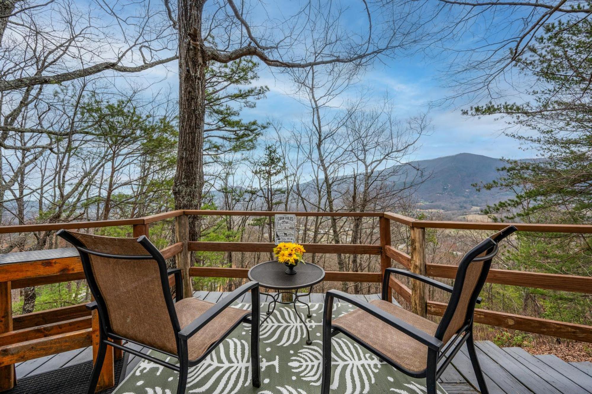 10 Miles Away From The Heart Of It All! Pigeon Forge Exteriér fotografie