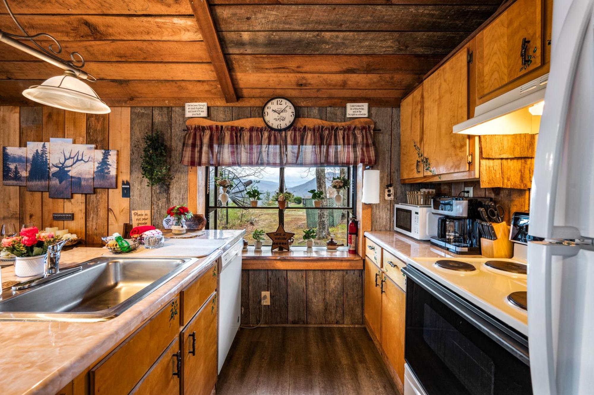 10 Miles Away From The Heart Of It All! Pigeon Forge Exteriér fotografie